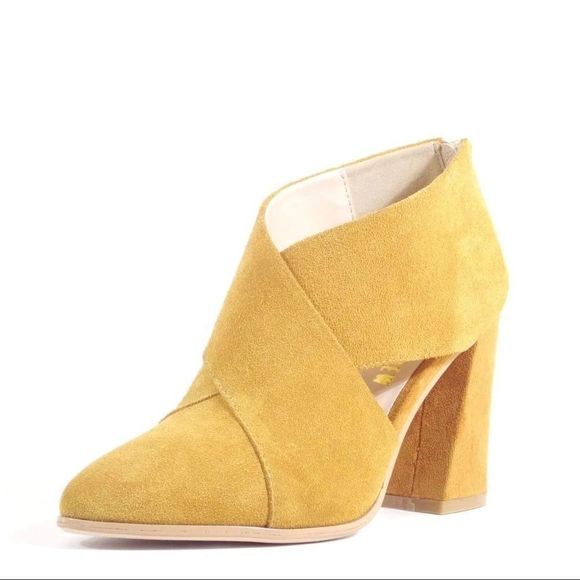 Golden suede Christina chunky heels with crossover straps back zipper - Picture 2 of 3